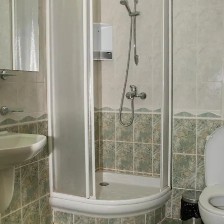 Affittacamere зорница 3*