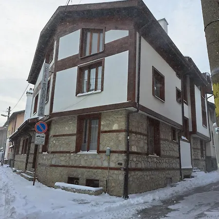 Casa de hóspedes зорница *